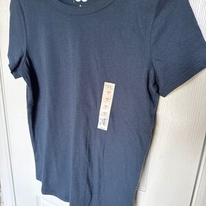 Navy tee size small